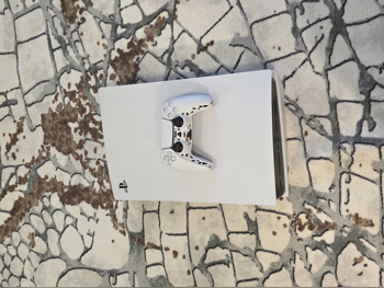 اجهزة العاب الفديو - سوني - بلاي ستيشن 5 ديسك - 500 جيجابايت -تشمل أجهز تحكم: 1