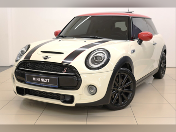Mini Cooper S 2021 Automatic 26,000 Km 4 Cylinder Front Wheel Drive (FWD) Hatchback White With Warranty