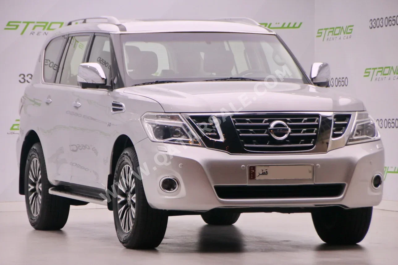 نيسان  باترول  بلاتنيوم  2015  اوتوماتيك  164,800 كم  8 سلندر  دفع رباعي  اس يو في  فضي