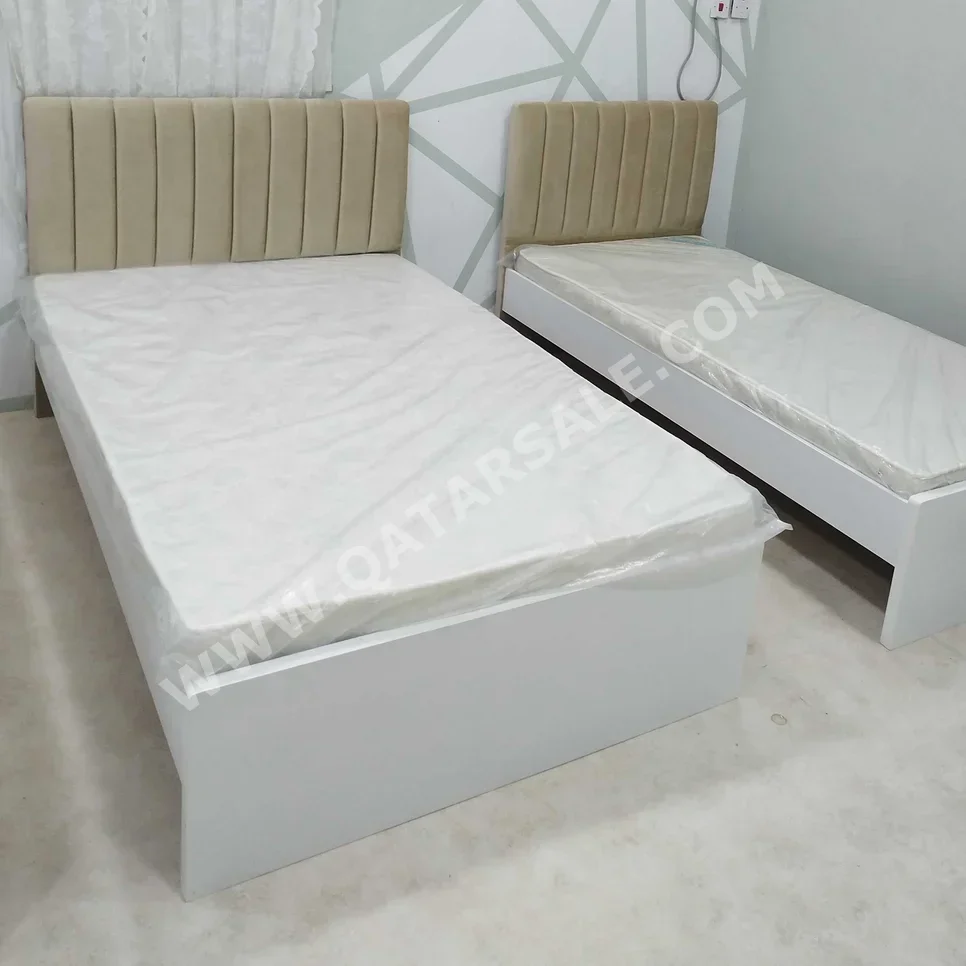 الأسّرة - فردي  - الأصفر  - متضمنة المرتبة