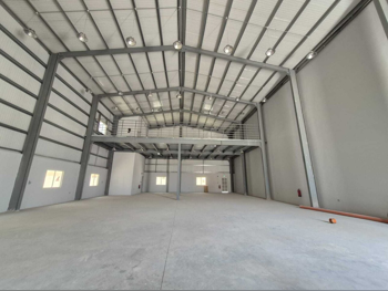Warehouses & Stores - Al Wakrah  - Wadi Aba Seleel  -Area Size: 1300 Square Meter