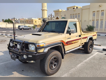 Toyota  Land Cruiser  LX  2019  Manual  53,500 Km  8 Cylinder  Four Wheel Drive (4WD)  Pick Up  Beige