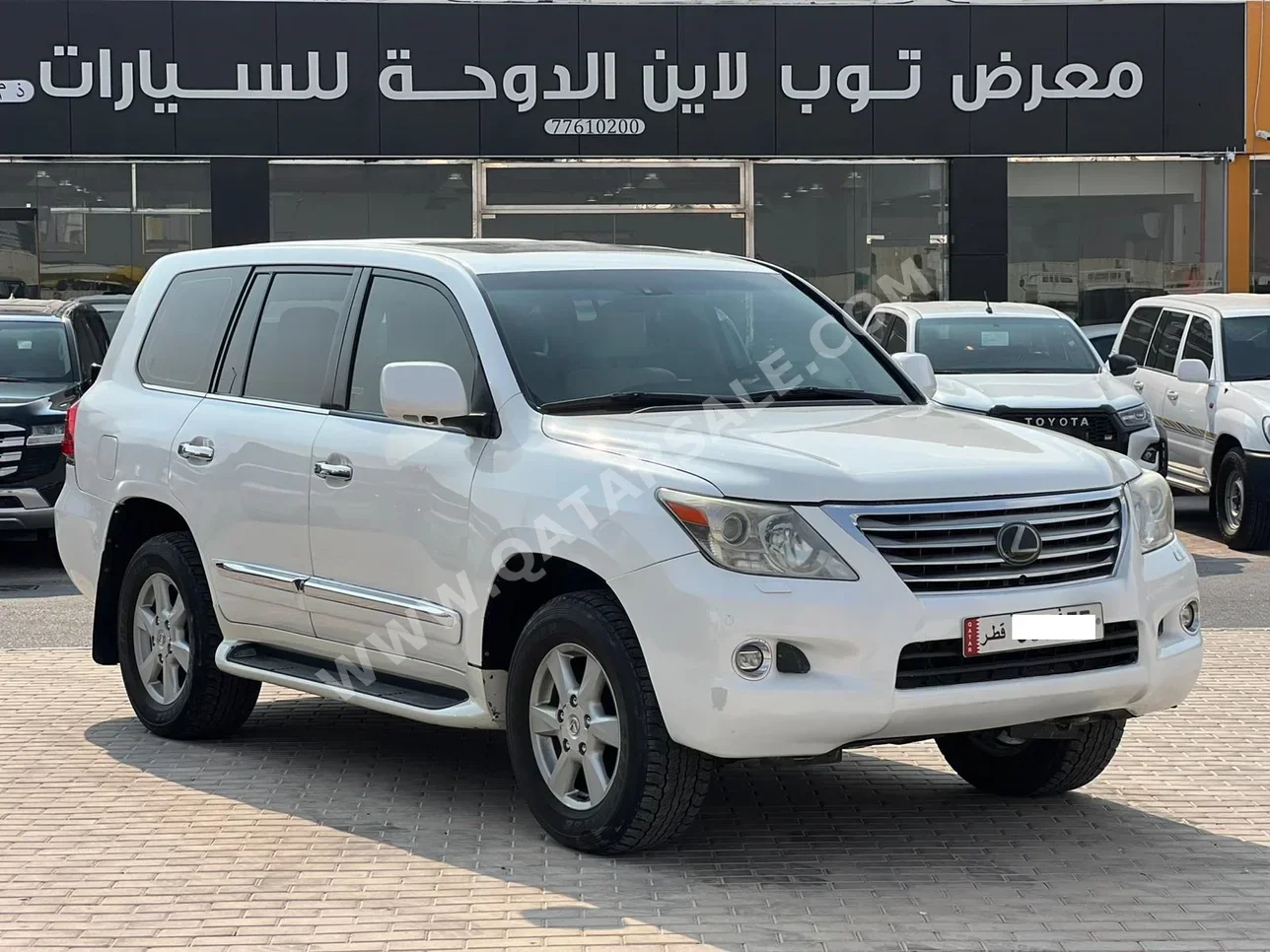 Lexus  LX  570  2009  Automatic  500,000 Km  8 Cylinder  Four Wheel Drive (4WD)  SUV  White