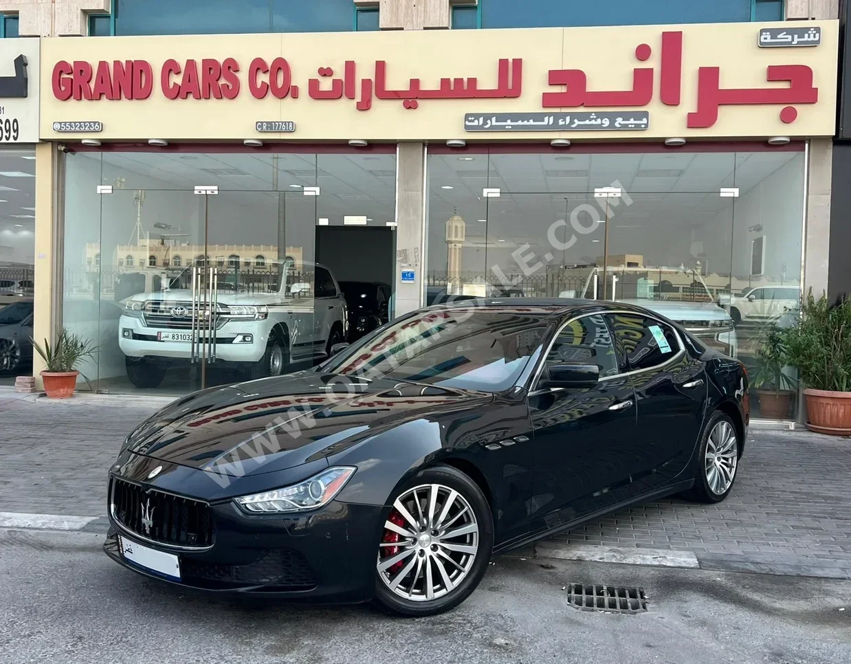 مزاراتي جيبلي 2014 اوتوماتيك 139,000 كم 6 سلندر دفع خلفي سيدان أزرق غامق