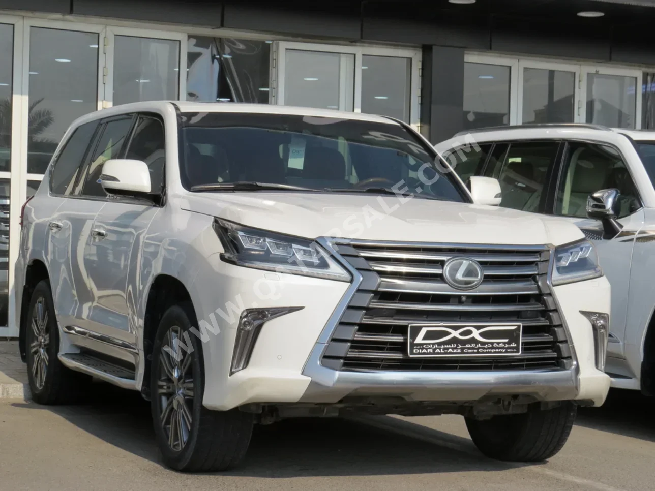 Lexus LX 570 2016 Automatic 428,000 Km 8 Cylinder Four Wheel Drive (4WD) SUV White