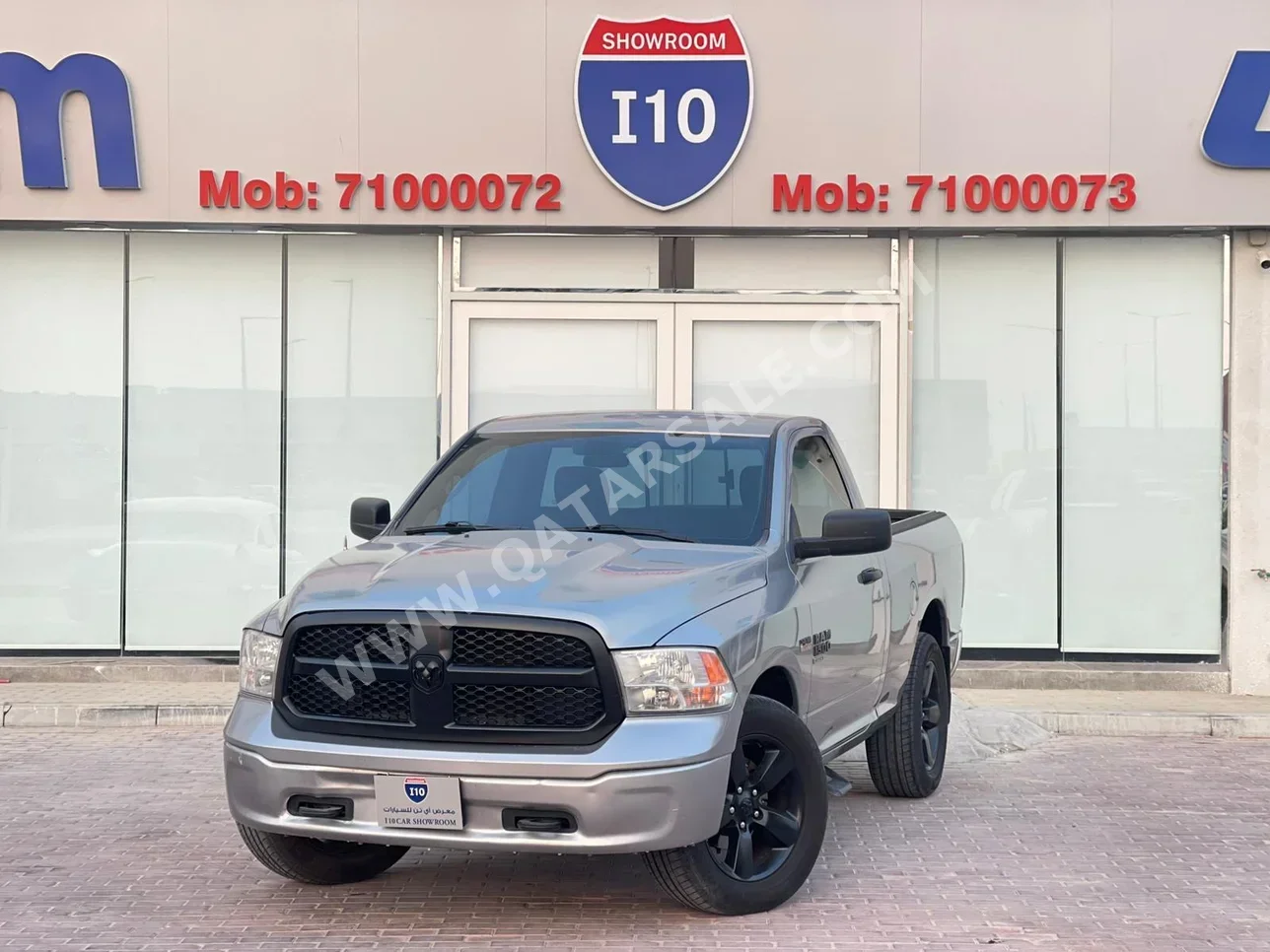Dodge Ram 1500 Classic 2021 Automatic 88,000 Km 8 Cylinder Four Wheel Drive (4WD) Pick Up Gray