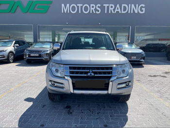 Mitsubishi  Pajero  2022  Automatic  105,000 Km  6 Cylinder  Four Wheel Drive (4WD)  SUV  Silver