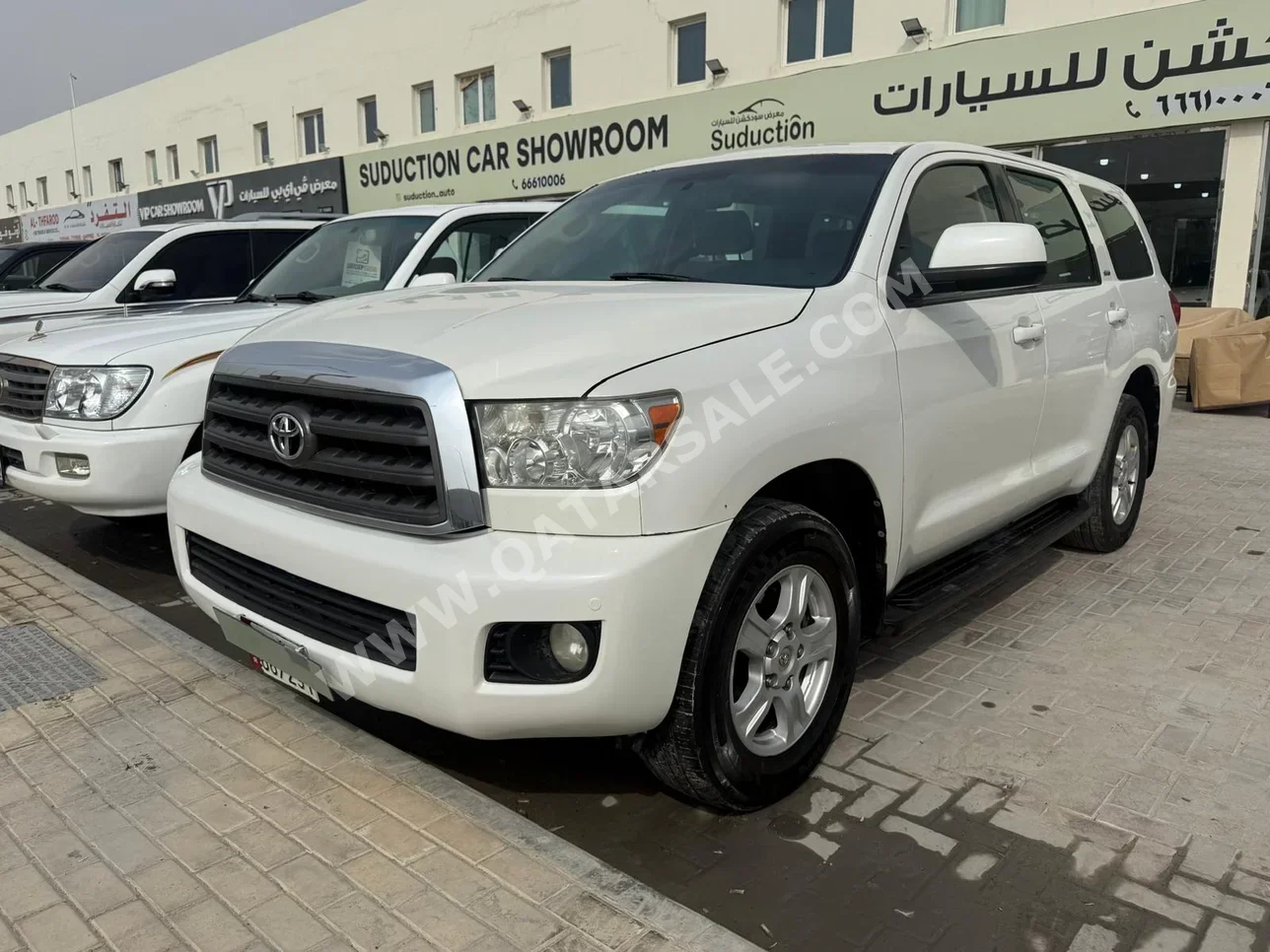 تويوتا سكويا 2016 اوتوماتيك 390,000 كم 8 سلندر دفع رباعي اس يو في أبيض