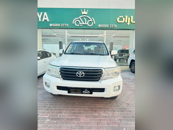 Toyota  Land Cruiser  GX  2011  Automatic  350,000 Km  6 Cylinder  Four Wheel Drive (4WD)  SUV  White