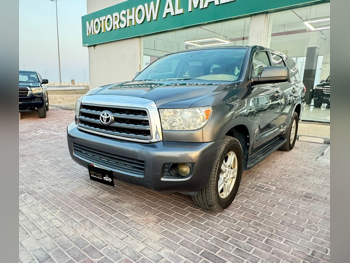 Toyota Sequoia SR5 2012 Automatic 250,000 Km 8 Cylinder Four Wheel Drive (4WD) SUV Gray
