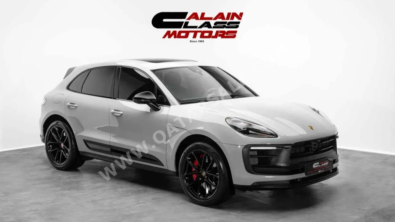 Porsche Macan GTS 2024 Automatic 49,420 Km 6 Cylinder All Wheel Drive (AWD) SUV Gray