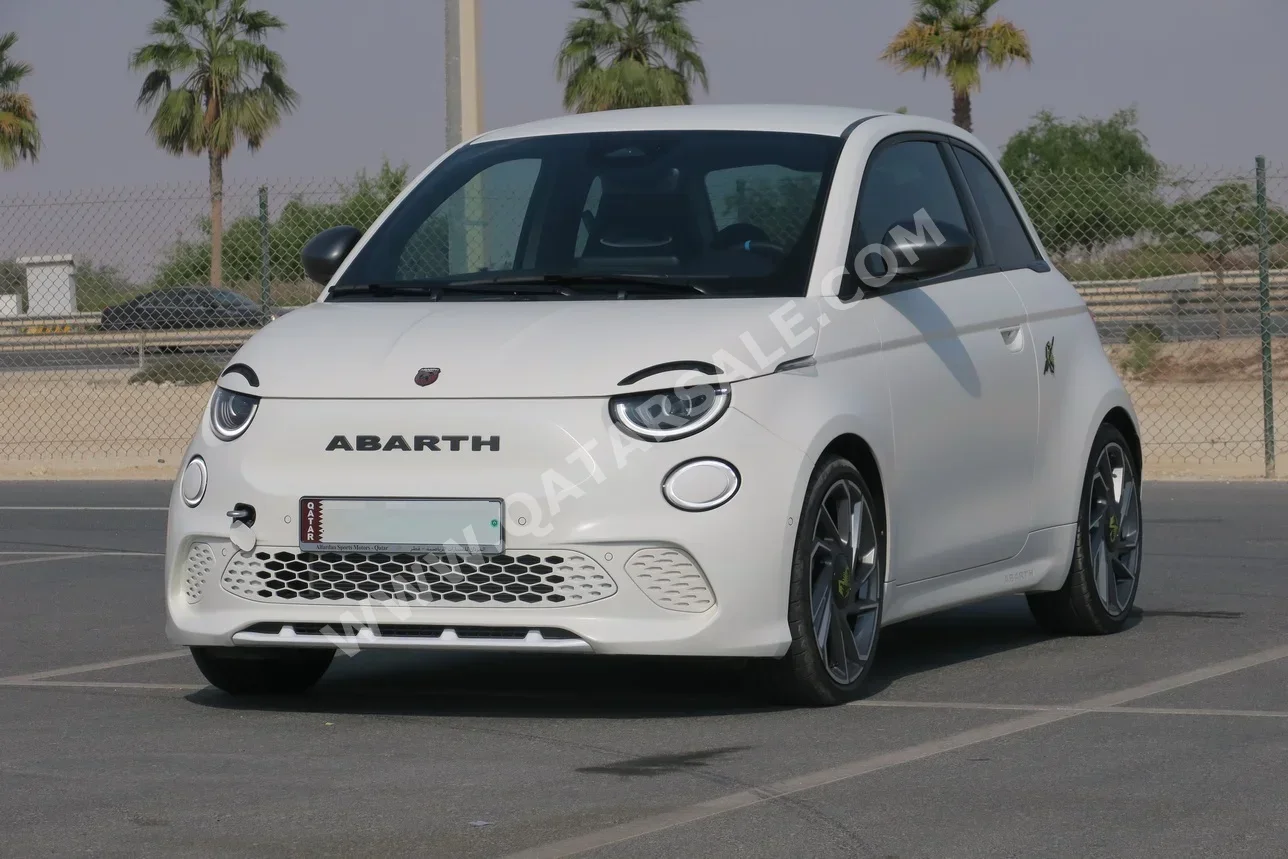 Fiat 500 Abarth 2025 Automatic 175 Km 0 Cylinder Front Wheel Drive (FWD) Hatchback White Matte With Warranty