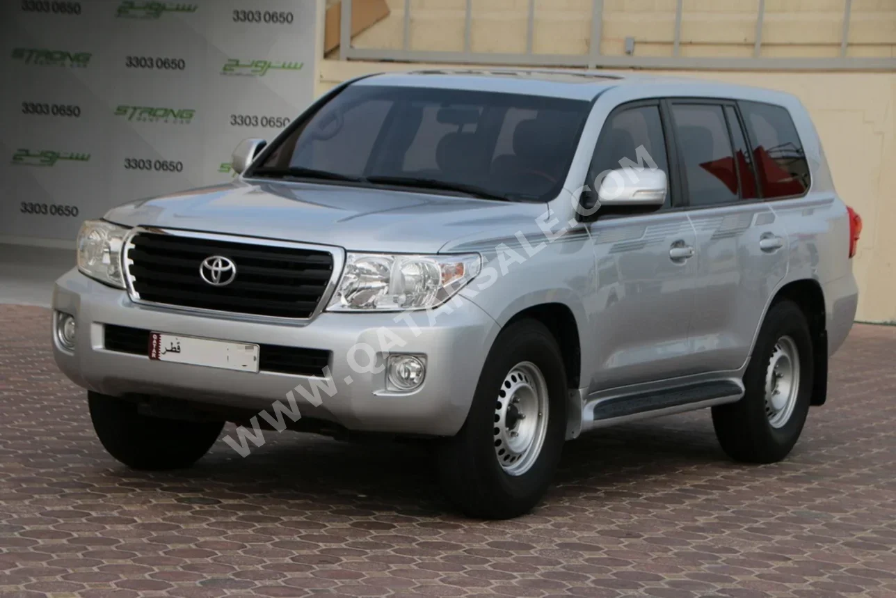 Toyota Land Cruiser GX 2015 Automatic 369,000 Km 6 Cylinder Four Wheel Drive (4WD) SUV Silver