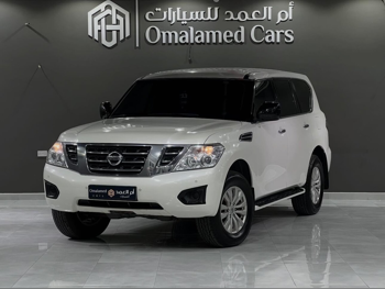 نيسان  باترول  أكس أي  2019  اوتوماتيك  194,000 كم  6 سلندر  دفع رباعي  اس يو في  أبيض