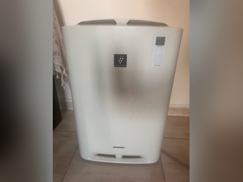 Air Purifiers & Therapy Devices - Sharp  - White
