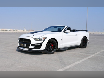 فورد  موستانغ  ايكو بوست  2016  اوتوماتيك  113,000 كم  4 سلندر  دفع خلفي  كشف  أبيض