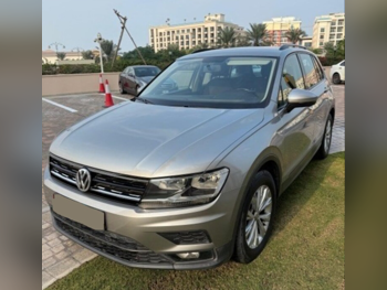 Volkswagen Tiguan 1.4 TSI 2017 Automatic 84,000 Km 4 Cylinder Front Wheel Drive (FWD) SUV Silver