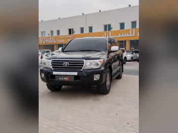 تويوتا  لاند كروزر  جي اكس ار  2013  اوتوماتيك  247,000 كم  8 سلندر  دفع رباعي  اس يو في  أسود