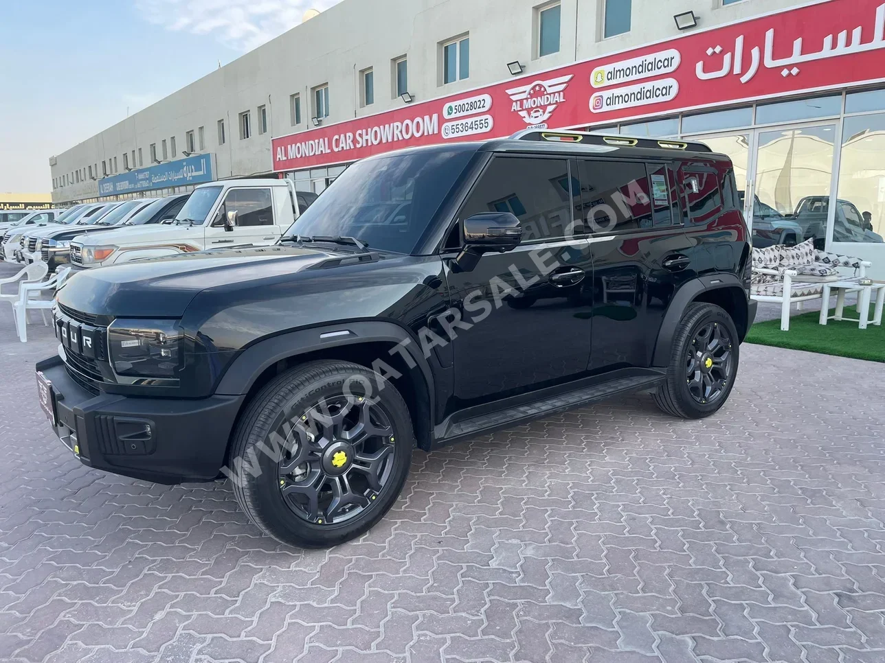 Jetour  T2  Luxury  2025  Automatic  7,000 Km  4 Cylinder  Four Wheel Drive (4WD)  SUV  Black  With Warranty