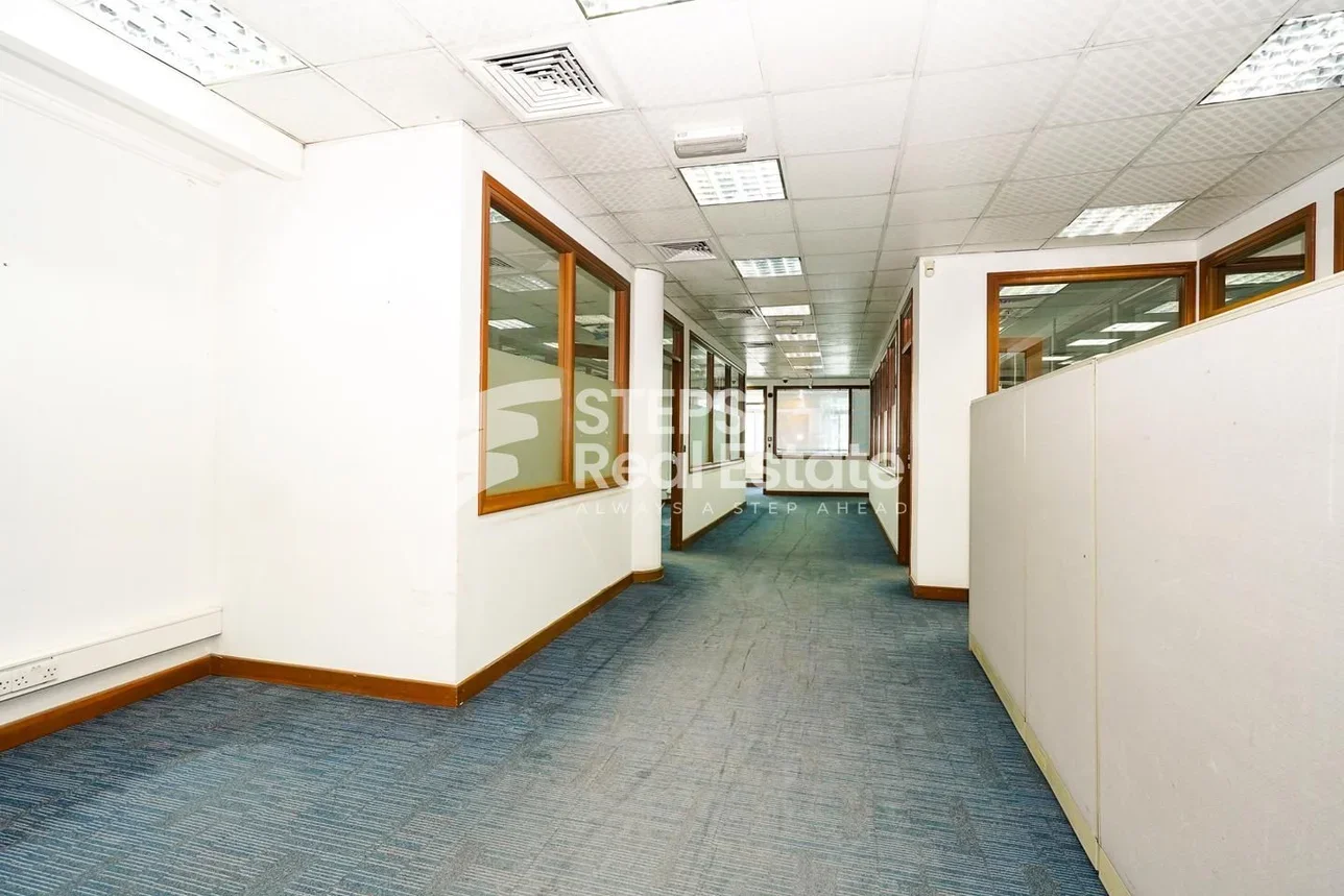 Commercial Offices - Not Furnished  - Doha  - Al Sadd