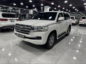 Toyota  Land Cruiser  GXR  2019  Automatic  74,000 Km  6 Cylinder  Four Wheel Drive (4WD)  SUV  White