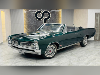 Pontiac  Lemans  1966  Automatic  30,000 Km  8 Cylinder  Rear Wheel Drive (RWD)  Classic  Dark Green