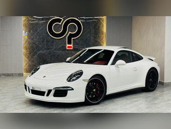بورش 911 كاريرا 4 اس 2013 اوتوماتيك 77,000 كم 6 سلندر دفع خلفي كوبيه \ سبورت أبيض