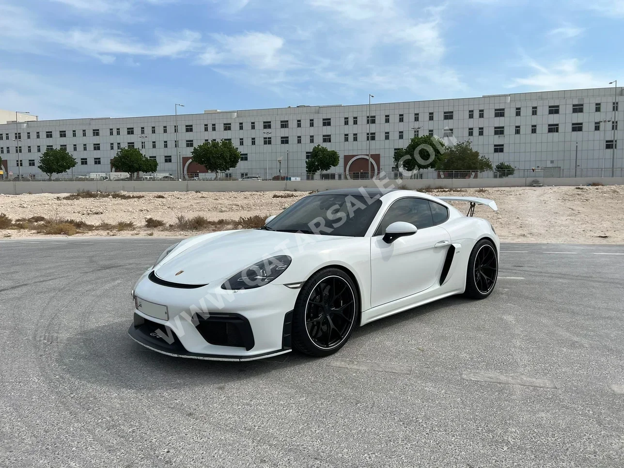 Porsche  Cayman  GT4  2020  Automatic  58,000 Km  6 Cylinder  Rear Wheel Drive (RWD)  Coupe / Sport  White