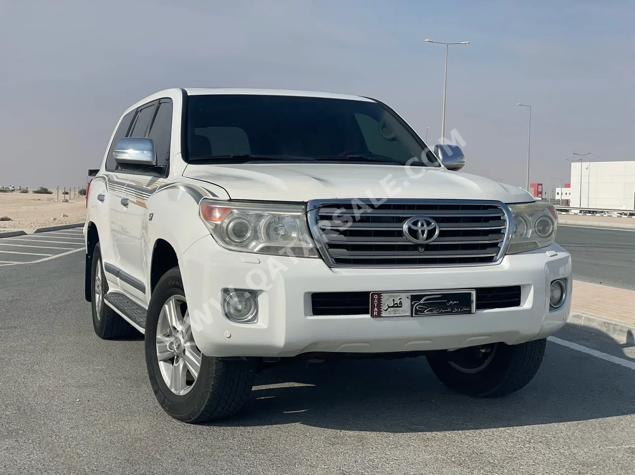 Toyota Land Cruiser VXR 2013 Automatic 313,000 Km 8 Cylinder Four Wheel Drive (4WD) SUV White