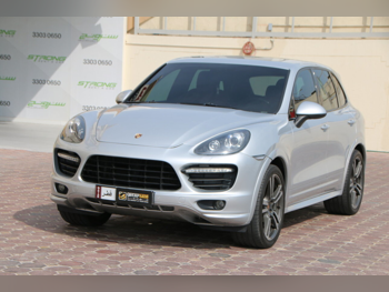 Porsche Cayenne GTS 2014 Automatic 136,000 Km 8 Cylinder Four Wheel Drive (4WD) SUV Silver