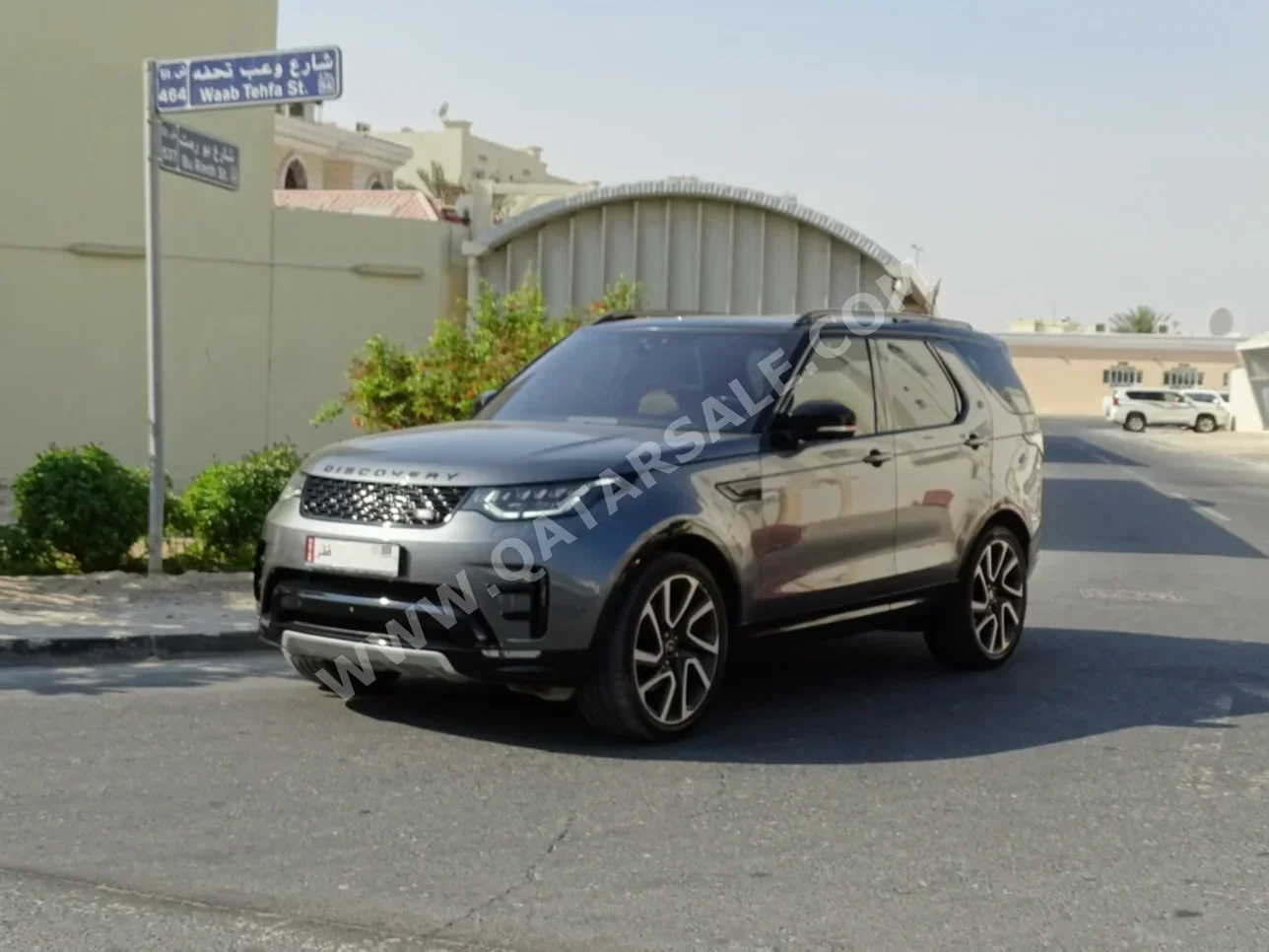 Land Rover  Discovery  Sport HSE  2017  Automatic  69,000 Km  6 Cylinder  Four Wheel Drive (4WD)  SUV  Gray