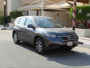 هوندا سي آر في 2013 اوتوماتيك 332,000 كم 4 سلندر سحب امامي اس يو في رمادي