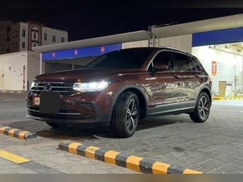 فوكس واغن تيغوان 2021 اوتوماتيك 67,000 كم 4 سلندر سحب امامي اس يو في بني تحت الضمان