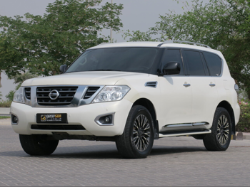 نيسان  باترول  أكس أي  2018  اوتوماتيك  166,945 كم  6 سلندر  دفع رباعي  اس يو في  أبيض