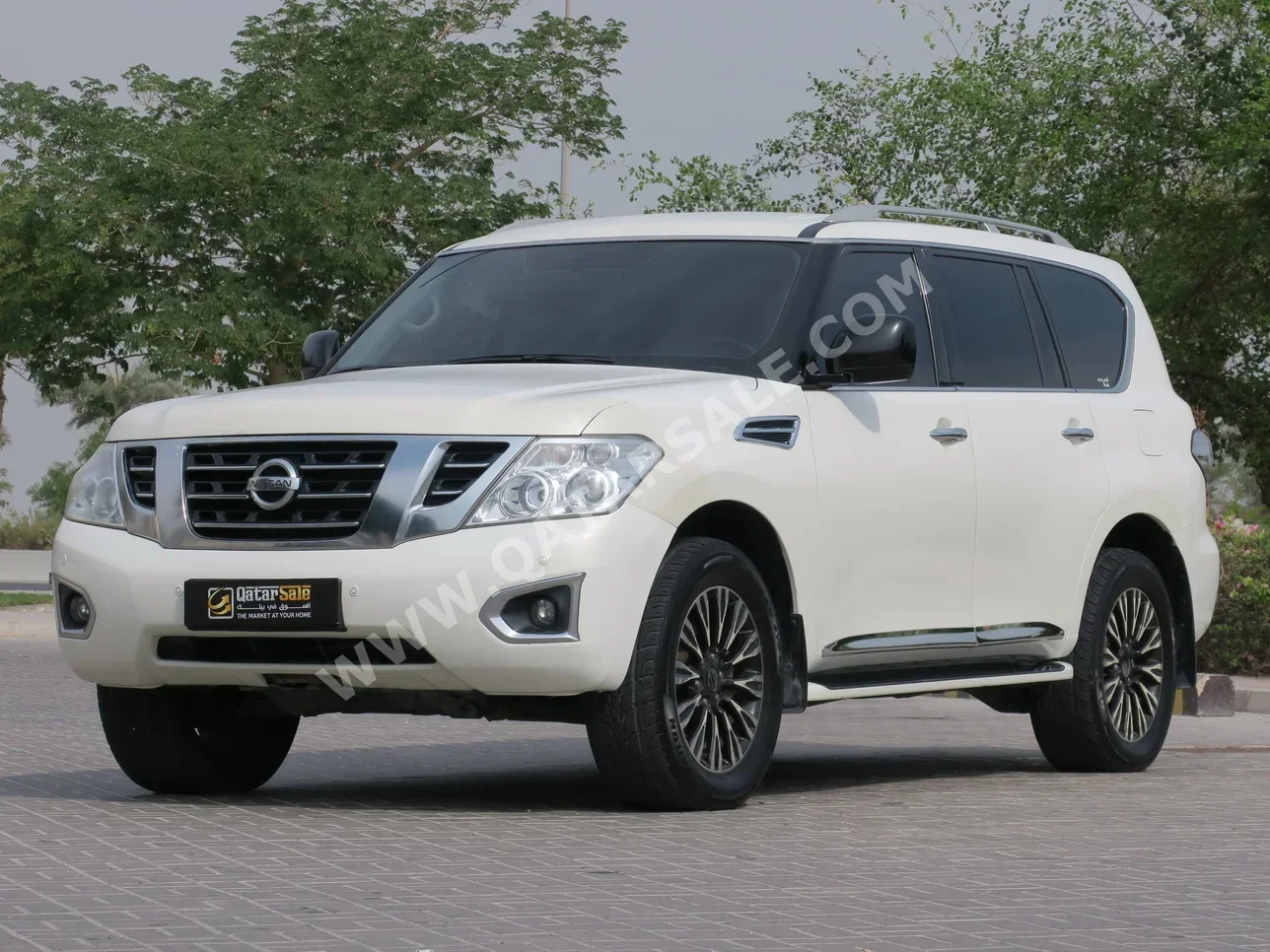 Nissan Patrol XE 2018 Automatic 166,945 Km 6 Cylinder Four Wheel Drive (4WD) SUV White