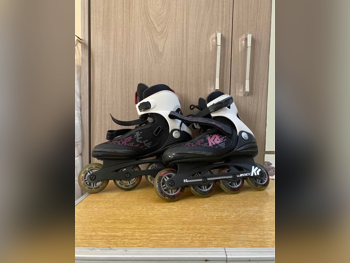 سكوترات - أسود