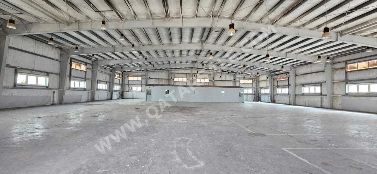 Warehouses & Stores - Al Wakrah  - Barkit Al Awamer  -Area Size: 2000 Square Meter