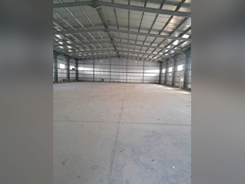 مخازن و مستودعات - الوكرة  - بركة العوامر  -المساحة: 2000 متر مربع