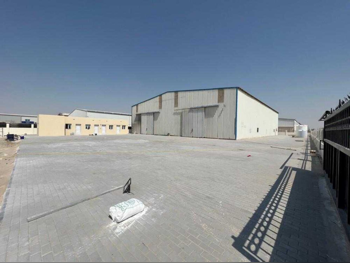 مخازن و مستودعات - الوكرة  - بركة العوامر  -المساحة: 4700 متر مربع