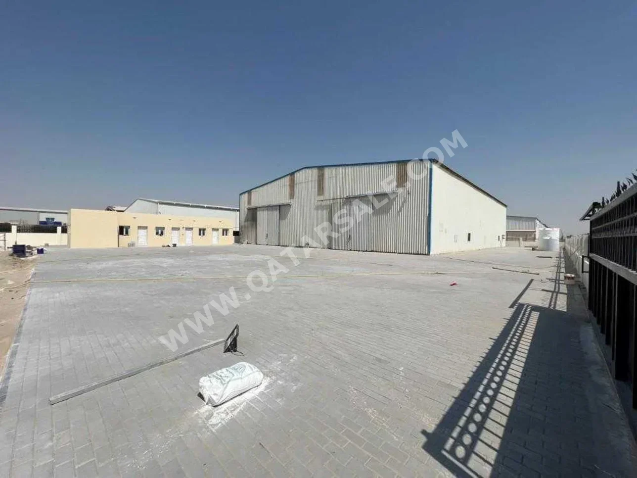 Warehouses & Stores - Al Wakrah  - Barkit Al Awamer  -Area Size: 4700 Square Meter