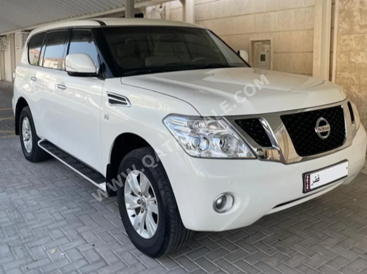 Nissan Patrol SE 2013 Automatic 170,000 Km 8 Cylinder Four Wheel Drive (4WD) SUV White