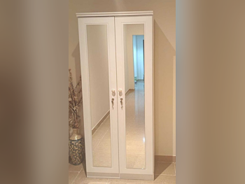 خزائن ودواليب الملابس والزينة - دوحة فيرنيتشر  - خزائن  - أبيض