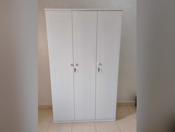 خزائن ودواليب الملابس والزينة - دوحة فيرنيتشر  - خزائن  - أبيض