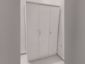 خزائن ودواليب الملابس والزينة - دوحة فيرنيتشر  - خزائن  - أبيض