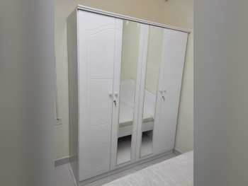 خزائن ودواليب الملابس والزينة - دوحة فيرنيتشر  - خزائن  - أبيض