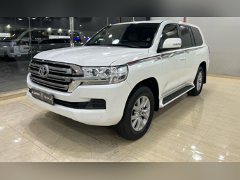 Toyota Land Cruiser GXR 2020 Automatic 165,000 Km 6 Cylinder Four Wheel Drive (4WD) SUV White