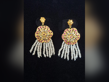 الذهب حلق البحرين نسائي حسب القطعة ( ديزاينرز) 5 غرام طبيعة ذهب أصفر عيار 21