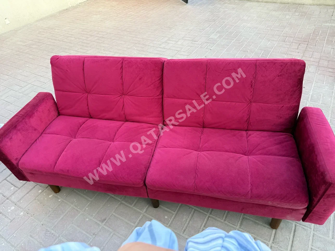 الأرائك والكنب والكراسي كنبة بثلاث مقاعد  - زهري  - سرير أريكة