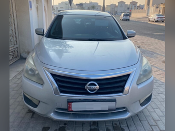 Nissan Altima 2.5 S 2015 Automatic 292,774 Km 4 Cylinder Front Wheel Drive (FWD) Sedan Silver