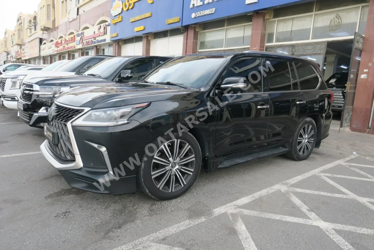 لكزس ال اكس 570 2018 اوتوماتيك 173,000 كم 8 سلندر دفع رباعي اس يو في أسود